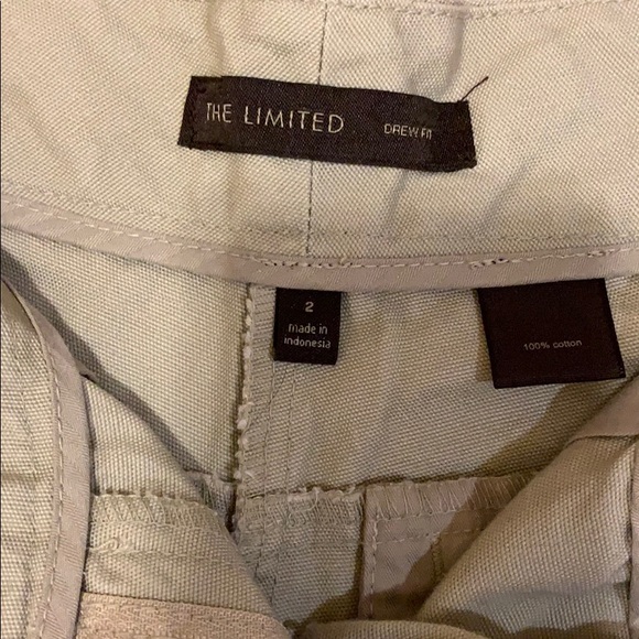 Women’s shorts: The Limited - Picture 2 of 3